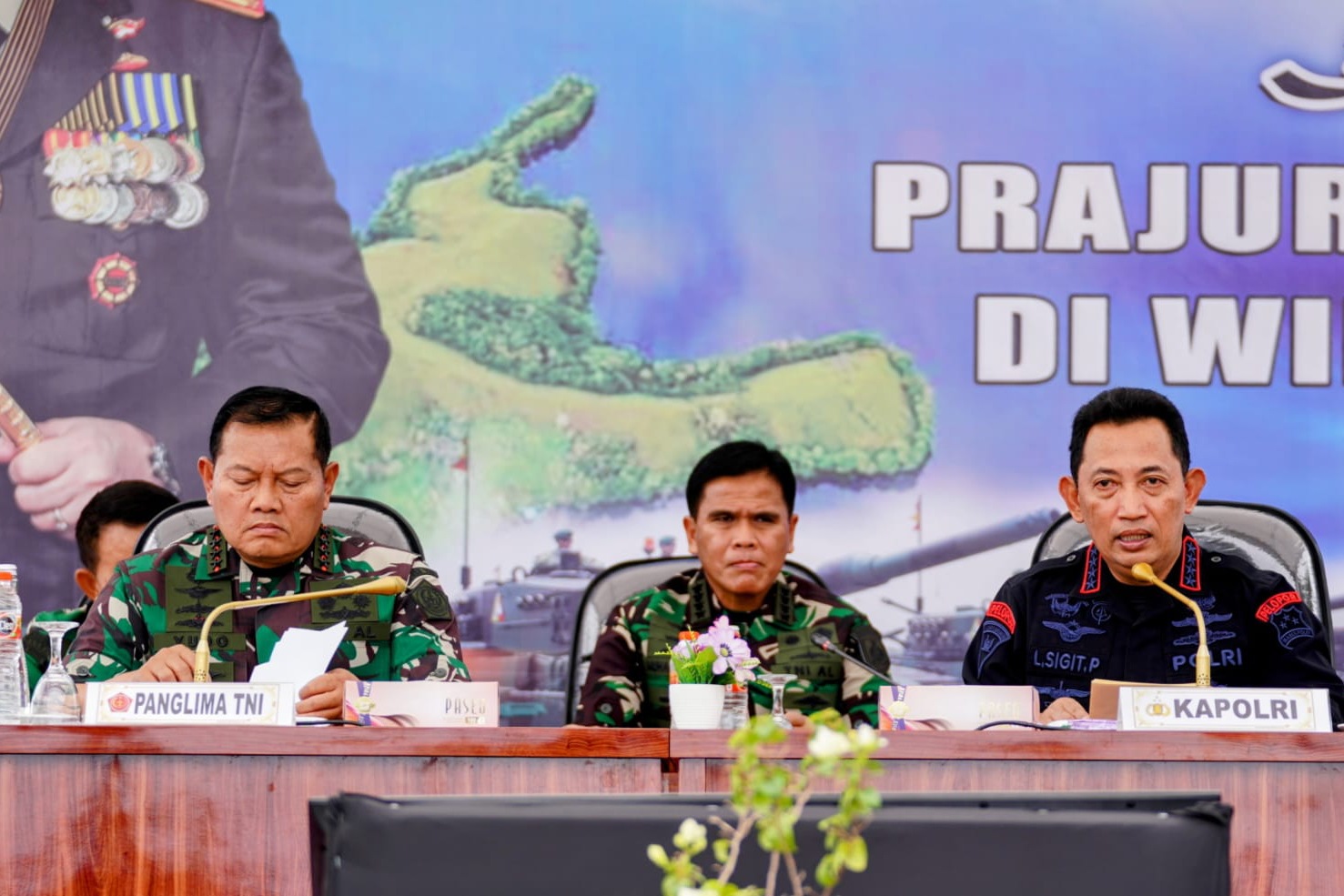 Kapolri Tegaskan Tni Polri Kawal Seluruh Kebijakan Pemerintah Terkait